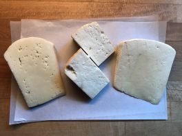 Natyral Tirana kackavall