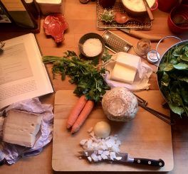 Prep für Spinatsuppe mit Bergkäse
