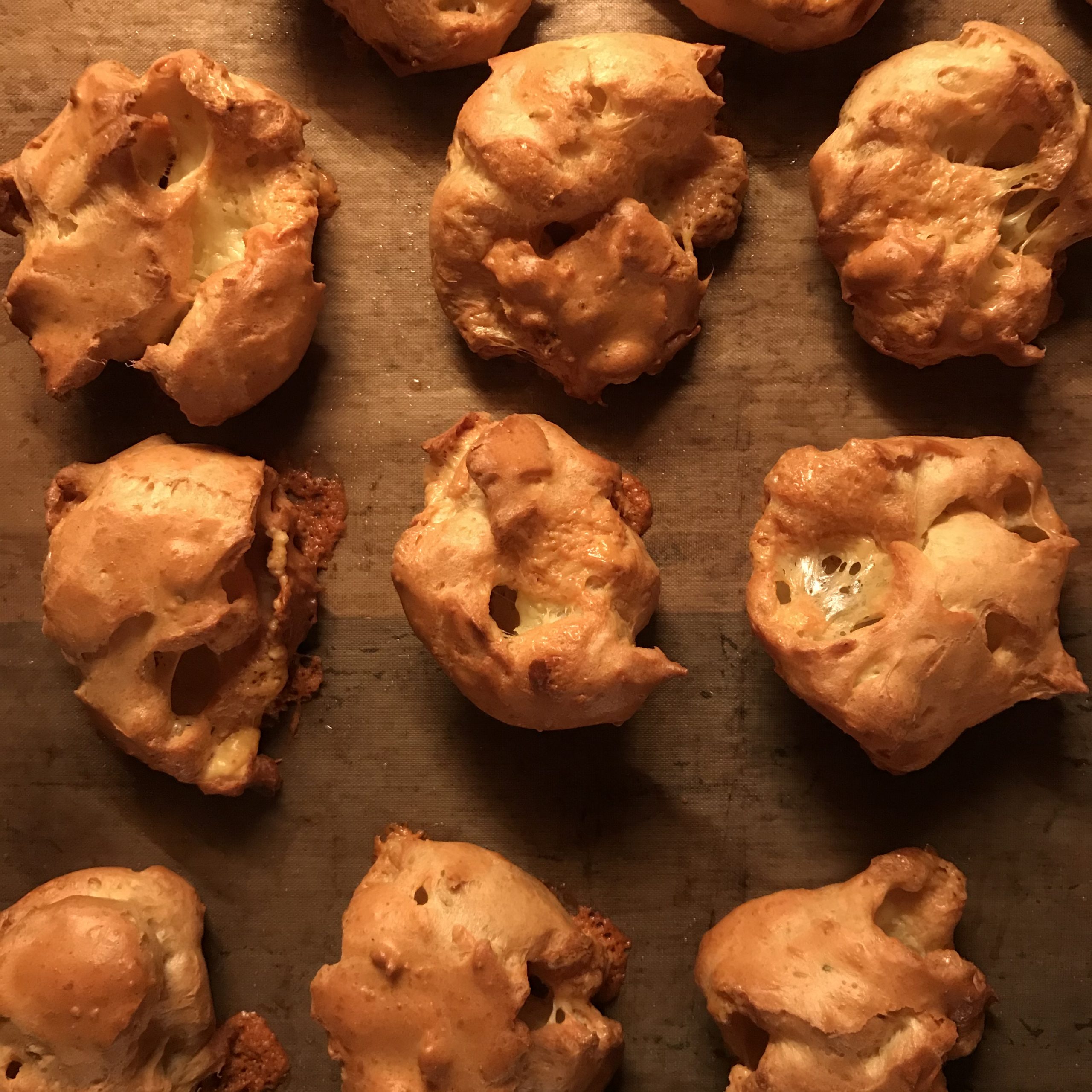 Heinzelcheese kocht #7: Duftende Käsekrapfen. 8. Mai 2020 – heinzelcheese